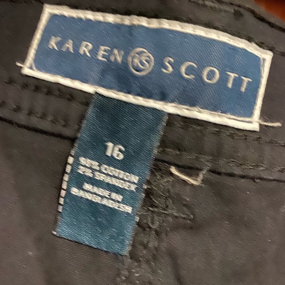 KAREN SCOTT KNEE LENGTH SHORTS - Picture 7 of 11